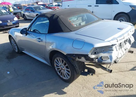 2020 Fiat 124 Spider Classica from USA, damaged, VIN JC1NFAEK8L0145695